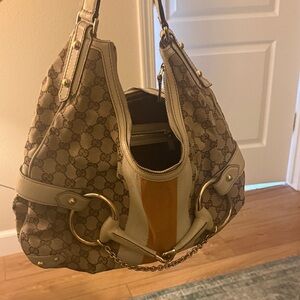 Gucci Beige and Gold Shoulder Bag
